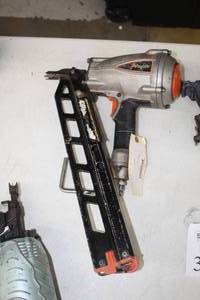 lot 369 image: Paslode F350S Air Framing Nailer