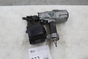 lot 332 image: Hitachi Air Coil Nailer