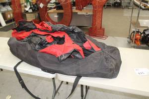 lot 435 image: Glens Camping Tent