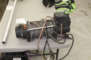 lot 378 image: Superwinch Tiger Shark Cable Winch