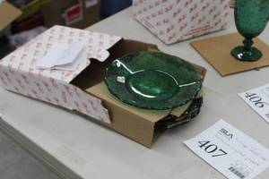 lot 407 image: Lot of (4) Fantasia 8 Crystal Plates