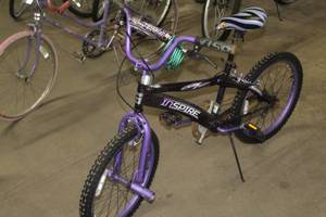 lot 569 image: Inspire 20 Mens Single-speed Trail Bike  12 Purple Frame