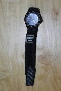 lot 446 image: Mens Quartz Wrist Watch