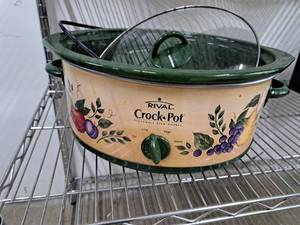 lot 791 image: Rival Crock-Pot Slow Cooker