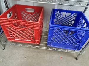 lot 786 image: Lot of (2) Plastic Milk Crates
