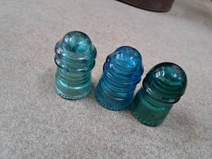 lot 774 image: Lot of (3) Vintage Glass Insulators