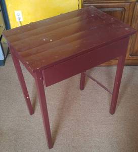 lot 302 image: DeskTable With Drawer