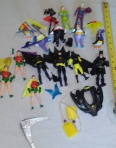 lot 433 image: Action Figures Batman, Robin, Joker, Riddler Plus Accessories.