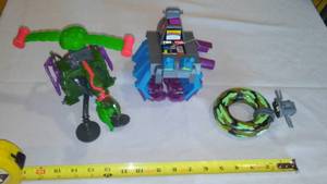 lot 436 image: TMNT Teenage Mutant Ninja Turtles (5) Action Figures.