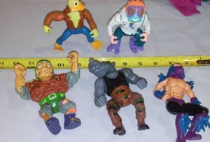lot 439 image: TMNT Teenage Mutant Ninja Turtles (5) Action Figures.