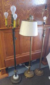 lot 348 image: Vintage Floor Lamps (3) Some with Lighted Bases