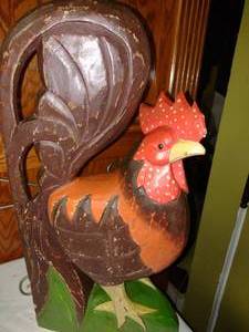 lot 382 image: Misc. Kitchen Decor 20T x11in.W Rooster and more.