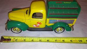 lot 520 image: 1940 Mountain Dew Delivery Truck