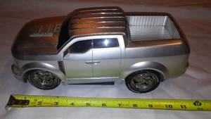 lot 527 image: Ford Pickup  Ridemaker