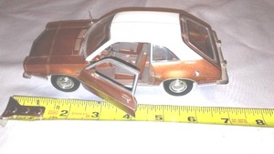 lot 529 image: Ford Pinto Hatchback