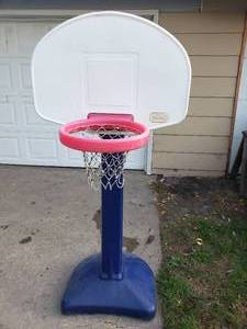 lot 401 image: Little Tiks Basked Ball Hoop.