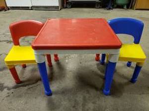 lot 406 image: Lego Table W Two Chairs.