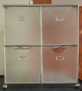 lot 322 image: 4 Cubby Organizer.