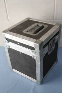 lot 36 image: Foam Lined Hard Sided Small ATA-Rated Shipping  Travel  Storage Case