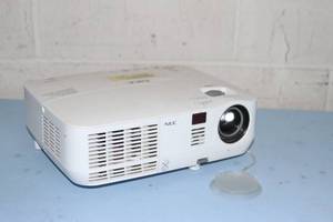 lot 65 image: NEC V260X XGA Conference Room  Home Theater DLP Projector with HDMI