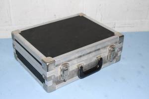 lot 80 image: Telex Wireless Microphone System - Receiver FMR-2 & Bodypack Transmitter WT-200 with Travel  Storage Case