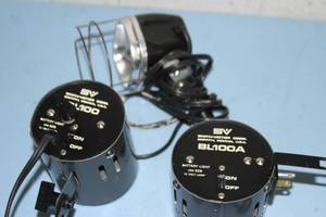 lot 81 image: Smith Victor Portable Light Set Lighting System  Vintage - Includes Hard-Sided Travel  Storage Case