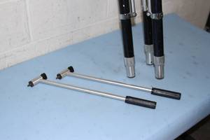 lot 82 image: Vintage Heavy Duty Quick Set Multi-Stage Pro Video Tripod with Head Pan Arms and Hard Case