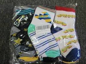 lot 50 image: new 12 pack of toddlers socks 3-5 y...
