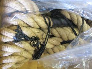lot 73 image: new gym climbing rope 1.5 inch x 16...