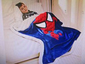 lot 175 image: Marvel Kids Spiderman Throw Blanket...
