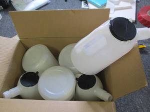 lot 181 image: new case of 6 lubrimatic plastic 2 ...