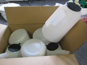 lot 182 image: new case of 6 lubrimatic plastic 2 ...