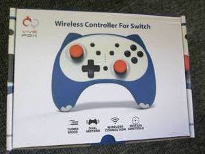 lot 256 image: new wireless controller for nintend...