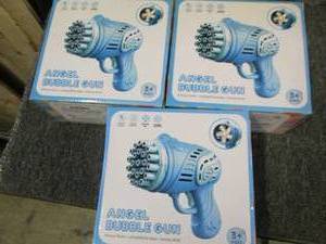 lot 280 image: 3 new angle bubble guns ...