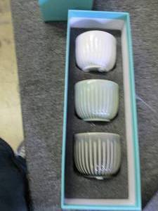 lot 284 image: new 3 pack of scented candles ...