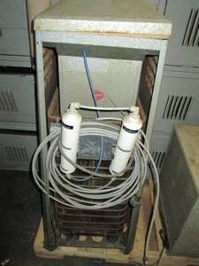 lot 351 image: water dispenser ...