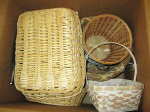 lot 412 image: box of wicker baskets ...