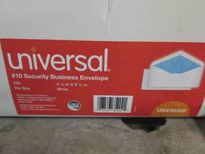 lot 501 image: Case of universal #10  4 18 x 9 1...