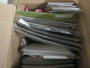 lot 509 image: Box of crafting items ...