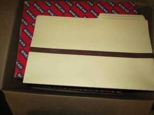lot 517 image: Box of file folders ...