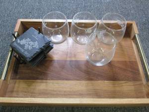 lot 523 image: wood serving tray with drinking gla...