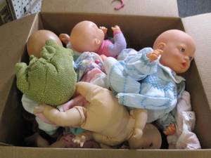 lot 537 image: box full of dolls and other toys ...