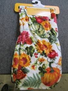lot 543 image: new harvest plush throw 50 inch x 6...