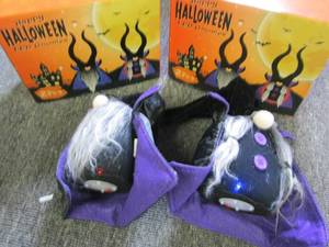 lot 555 image: 2 sets of 2 new happy halloween LED...