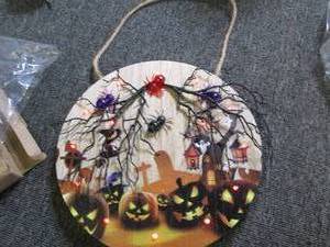 lot 556 image: new halloween lighted decor batteri...