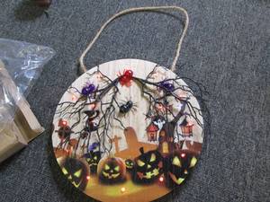 lot 557 image: new halloween lighted decor batteri...