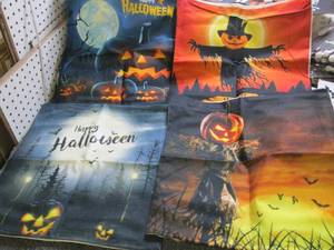 lot 563 image: 4 new halloween decorative pillow c...