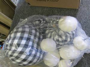 lot 570 image: bag of fake pumpkin decor ...