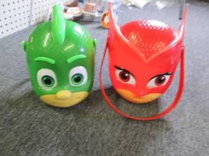 lot 601 image: 2 pj masks halloween buckets ...