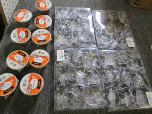 lot 603 image: 4 sets of 9 new halloween cookie cu...